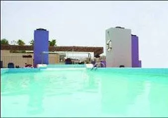 Bernard Otel Saint Julian's